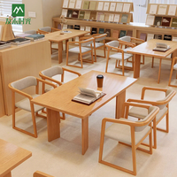 Combinaison moderne de table et de chaise en bois massif pour usage commercial dans les salles de lecture, les zones d'étude et les zones de repos