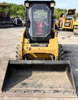 Chargeurs d'occasion Caterpillar CAT 226 Mini-chargeur en bon état, d'occasion à prix avantageux avec moteur Cummins
