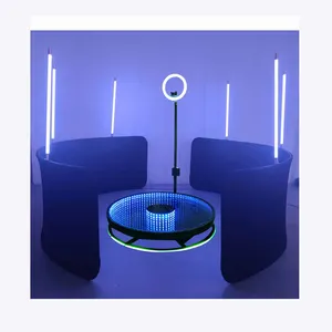 Photomaton automatique rotatif 3D Shenzhen 360 avec lumière de remplissage LED Barrière de photomaton 360 pour fête de mariage utilisée