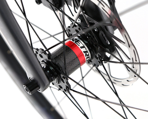 Bicicleta de Carretera de Carbono R12 Wheeltop Eds Tx 24s con Cambio Inalámbrico, Frenos de Disco Hidráulicos, Ruedas de Aluminio de 38mm, R12pro de 24 Velocidades - Product Image 5