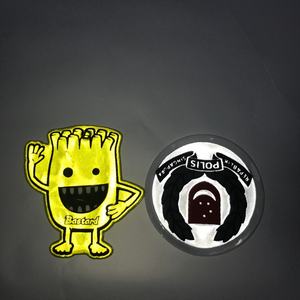 Nastro riflettente in <span class=keywords><strong>Pvc</strong></span> di alta qualità materiale riflettente verde logo dei cartoni animati bagliore nel buio personalizzato di fabbrica - Product Image 3