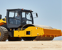 Compacteur de sol à tambour vibrant simple 6118E, robuste, avec moteur et pompe haute performance pour la construction