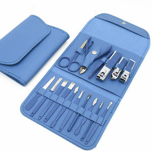 Kit Professionale per Manicure e Pedicure 16 Pezzi in Acciaio Inossidabile con Custodia da Viaggio in Pelle di Lusso - Product Image 3