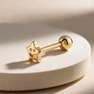 Boucles d'oreilles clous en acier chirurgical 316L Happy Star <span class=keywords><strong>Smiley</strong></span> Face, esthétique Y2K, plaqué or PVD, pour <span class=keywords><strong>piercing</strong></span> cartilage et tragus, bijou individuel - Product Image 4
