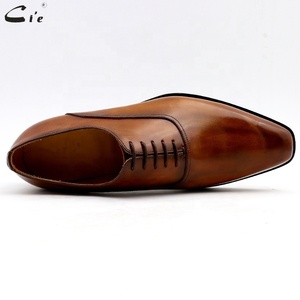 Chaussures habillées formelles pour hommes en cuir faites à la main, style Oxford, vente en gros Cie - Product Image 4