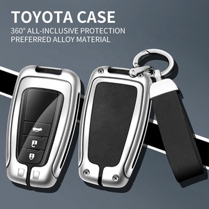 Étui de clé de voiture en alliage de Zinc de qualité, 3 boutons, pour <span class=keywords><strong>Toyota</strong></span> Camry Corolla <span class=keywords><strong>Chr</strong></span> c-hr Rav4 Prius Prado 2017 - Product Image 2