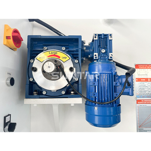 Machine de découpe de tôles en acier hydraulique manuelle / Machine de cisaillement de tôles métalliques SUNTAY QC11Y-16X3200 - Product Image 6