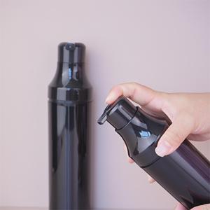 Flacon pompe double compartiment noir brillant 200 à 300 ml en plastique pour coloration capillaire et shampoing, idéal pour salon de coiffure - Product Image 6