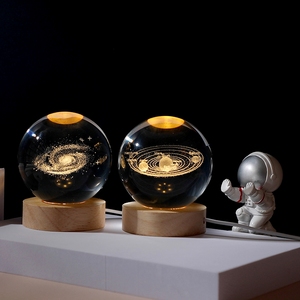 Lampe de nuit en cristal gravé au laser 3D avec LED USB, base en bois, thème lune, lampe de bureau, cadeau romantique pour elle - Product Image 3