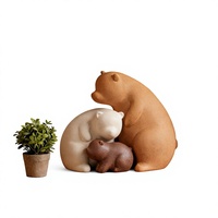 Figurines de famille de trois ours en céramique artisanale minimaliste, style Wabi-sabi, sculpture artistique apaisante, ornement de bureau moderne