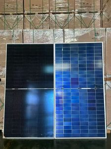 แผงเซลล์แสงอาทิตย์ชนิดโมโนคริสตัลไลน์700W/710W โมดูลโซลาร์เซลล์ชนิด IBC สำหรับการผลิตไฟฟ้า700W 690w700w 710W monoc - Product Image 2