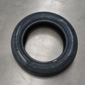 Thương hiệu mới bán buôn 235/45R17 225/40R18 255/50R20 hiệu suất cao thiết kế xuyên tâm bánh xe 20 inch vành lốp xe khách lốp xe - Product Image 4