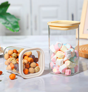 Frasco Cuadrado de Vidrio de Borosilicato Hermético y Apilable con Tapa de Vidrio Transparente para Almacenar Especias, Dulces y Mucho Más - Product Image 3