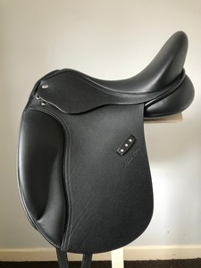 Silla de Doma de Cuero Genuino con Diseño Ergonómico, Paneles Suaves y Ajuste Ajustable para Caballos, Equipo Profesional de Equitación - Product Image 4