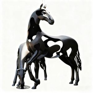 Art moderne en acier inoxydable ajouré représentant un duo de chevaux pour hall d'hôtel, espace commercial, taille personnalisée - Product Image 6