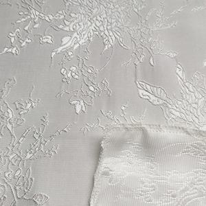 Tissu Jacquard Floral Gaufré NAIS Personnalisé 100% Polyester Blanc Orange <span class=keywords><strong>Ivoire</strong></span> Noir Jaune pour Vêtements de Nuit et Mariages - Product Image 2