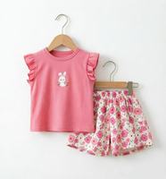 Ensemble de Vêtements d'Été pour Enfants Personnalisé à Faible MOQ avec Logo – Haut Brodé à Manches Volantes et Short Imprimé – Tenue de Boutique