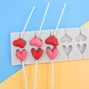 Moule en silicone Love Lollipop pour la fabrication artisanale de bâtonnets de fromage, chocolat, fondant et pâtisserie, avec broyeur en silicone - Product Image 4