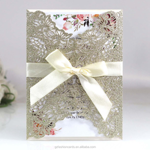 Invitations <span class=keywords><strong>de</strong></span> mariage <span class=keywords><strong>de</strong></span> <span class=keywords><strong>carte</strong></span> découpée au laser <span class=keywords><strong>de</strong></span> paillettes en gros d'usine avec des enveloppes <span class=keywords><strong>de</strong></span> ruban cartes <span class=keywords><strong>de</strong></span> <span class=keywords><strong>voeux</strong></span> <span class=keywords><strong>de</strong></span> <span class=keywords><strong>nouvel</strong></span> <span class=keywords><strong>an</strong></span> - Product Image 3