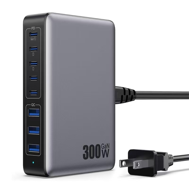 CE for FCC 200W GaN Desktop Charging Station 8 in 1 PD 3.0 QC Fast Charging OTP Safe Cooling Travel Adapter Laptop EU/US Plug
