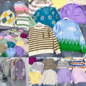 Suéteres <span class=keywords><strong>de</strong></span> Cachemira Sheines en Liquidación, Ropa <span class=keywords><strong>de</strong></span> <span class=keywords><strong>Mujer</strong></span> con Descuento, Ropa Usada <span class=keywords><strong>de</strong></span> <span class=keywords><strong>Mujer</strong></span> Variada al por Mayor - Product Image 1