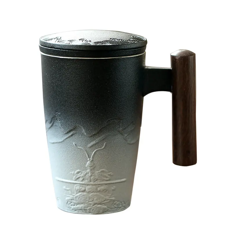 Tasse en grès noir de forme créative, poignée en bois, tasse à thé en céramique avec infuseur