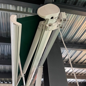 <span class=keywords><strong>Toldo</strong></span> de Cassette Completo Personalizado, Impermeable, Resistente a los Rayos UV, Venta al por Mayor de Fábrica, Cubierta Retráctil para <span class=keywords><strong>Terraza</strong></span>, Herrajes y Repuestos de Bajo Costo - Product Image 1