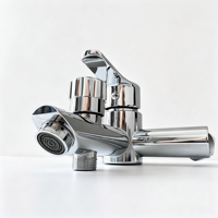 Robinet Mitigeur Mural Chromé Effet Miroir pour Baignoire et Douche, en Alliage de Zinc, Monocommande Chaud/Froid, pour Projets Hôteliers et Villas
