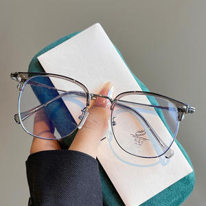 Nouvelle monture de lunettes demi-cerclée avec verres larges anti-lumière bleue, style coréen unisexe, rivets irréguliers à pois Q2 1006 - Product Image 5