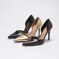 Escarpins noirs vernis à talon aiguille, vente en gros, directement de l'usine, pour femmes, à bout pointu avec bande dorée, personnalisables, chaussures de soirée