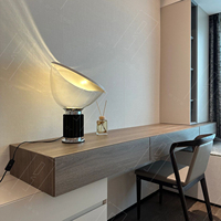 Étagère à livres en bois moderne, écologique et durable, avec bureau d'étude monobloc et support mural pour le rangement à domicile ou au bureau