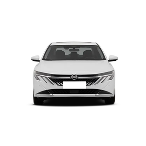 Vehículo Nissan <span class=keywords><strong>Versa</strong></span> Classic 1.6XL CVT Edición de Lujo de Alta Calidad, Volante a la Izquierda, Gasolina, Color Oscuro - Product Image 1