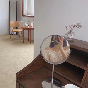 Espejo de pie redondo con marco de metal, espejo de maquillaje de escritorio para mujeres, uso en tocador de belleza - Product Image 1