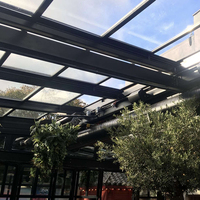 Fabricant OEM conception automatique électrique rétractable coulissant verre évent fenêtre lucarne système de toit pour patio véranda