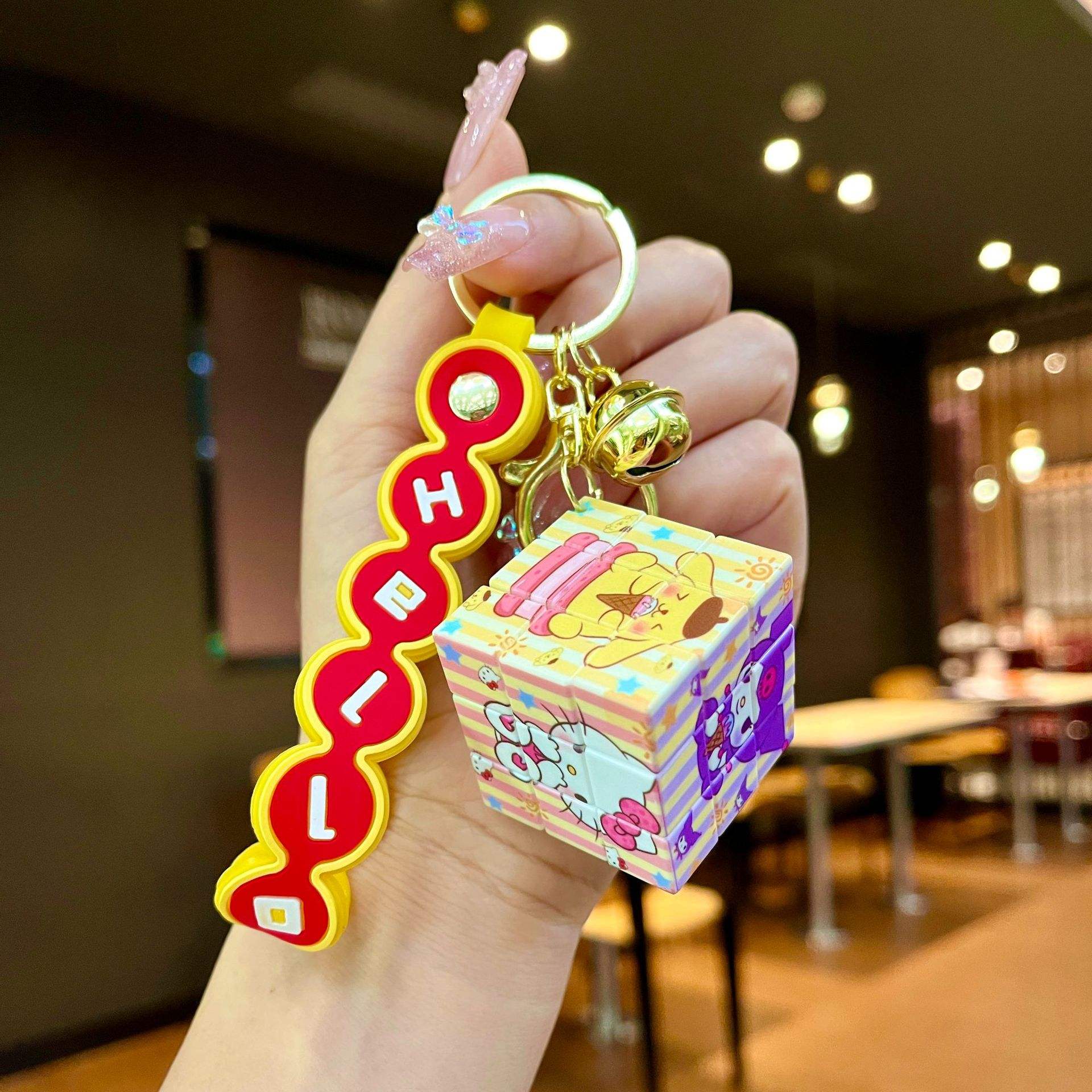 Rubik's cube-ceinture rouge-multi-facettes trois liou