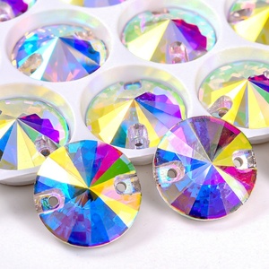 OLeeya - Piedras de Cristal Biseladas de Primera Calidad 5A para Coser, Cristales Grandes con Reverso Plano, para Joyería de Alta Gama - Product Image 2