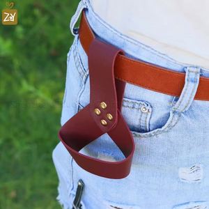 Funda de espada clásica de cuero PU, soporte para espada Ragier, cinturón de espada, funda de cintura con grabado y estampado, regalos personalizados para cosplay - Product Image 1