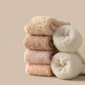 Kaus kaki tinggi di atas lutut poliester hangat musim dingin wanita kaus kaki panjang lantai tidur rumah mewah sekali pakai kaus kaki paha lembut menyenangkan - Product Image 6