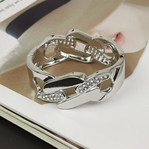 High Quality Luxury Geometric Alloy <strong>Torque</strong> Bracelet Korean Rhinestone Shiny Chunky Smooth <strong>Bangle</strong> for Women Casual Jewelry - Product Image 6