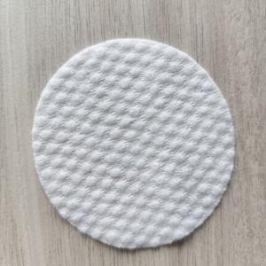 Almohadillas de algodón para desmaquillador 80GSM con textura de perla a granel, almohadilla de tóner de precio bajo de alta calidad, 7cm - Product Image 4