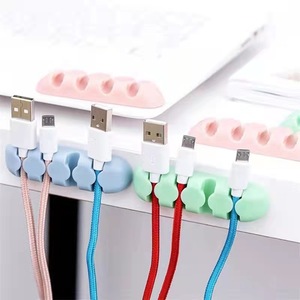 Clip autoadhesivo para cable de alimentación, enrollador de cable de ratón/auriculares, clip para cable de datos de teléfono móvil, organizador de cables de silicona para escritorio - Product Image 1