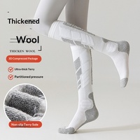 Chaussettes de ski en laine tricotée pour femmes, mi-mollet, épaisses, chaudes, pour sports d'hiver, alpinisme, snowboard, course à pied, antidérapantes, yoga, colorées