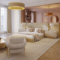Direkt vom Hersteller: Luxuriöses Modernes Bett mit Goldpoliertem Messinggestell und Samtpolsterung für Zuhause