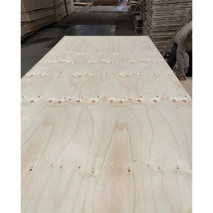 Plaque <span class=keywords><strong>de</strong></span> contreplaqué 4X8 <span class=keywords><strong>Construction</strong></span> 18mm 15mm 12mm Contreplaqué <span class=keywords><strong>de</strong></span> pin structurel commercial Cdx pour toiture - Product Image 3