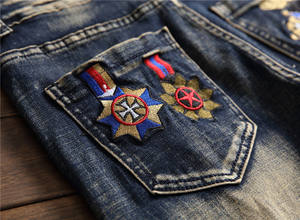 مصنع الصين عالية الجودة رخيصة مخصص الجينز الرجال الجملة الأسود شعار العلامة التجارية ضئيلة تناسب الجينز المغسول للرجال - Product Image 5