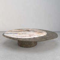 Table basse Dream Home Offset Nest en marbre, plateau en marbre naturel pastel, texture métallique rugueuse, table de canapé sur piétement