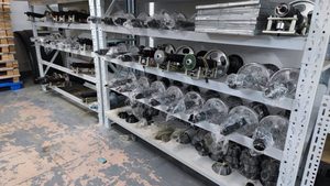 Équilibreuse de roue dynamique à la main à prix d'usine Machine à changer les pneus de voiture et équilibrage de roue - Product Image 4