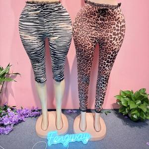 Nuovi <span class=keywords><strong>Pantaloni</strong></span> Donna a Vita Media con Stampa Leopardata, Lavaggio Leggero, Moda Primavera, Vita Elastica, Sexy, per Ragazze, <span class=keywords><strong>Pantaloni</strong></span> <span class=keywords><strong>Cropped</strong></span> - Product Image 1