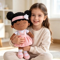 Poupée en peluche personnalisée pour fille à peau noire, poupée ballerine en peluche douce avec cheveux bouclés et bandeau lapin, jouet en peluche pour enfants OEM ODM, vente en gros