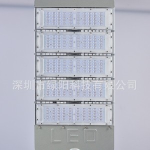 หัวไฟถนน LED 100W อลูมิเนียมอัลลอยด์ ประเภทที่ 3 อายุการใช้งาน 50,000 ชั่วโมง ได้รับการรับรองมาตรฐาน CE ใช้พลังงานไฟฟ้ากระแสสลับ - Product Image 3